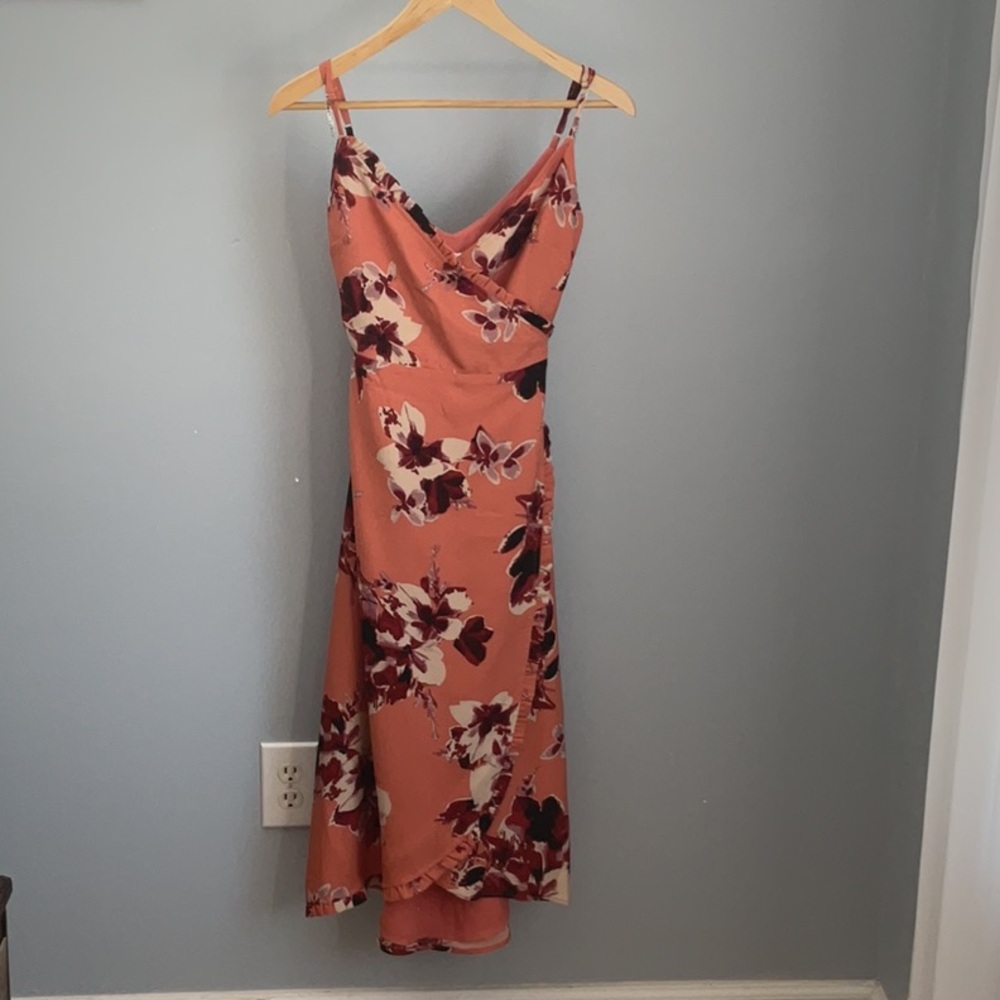 NWT Honey Punch Floral Midi Wrap Dress In Deep Peach Sizes Small Medium …